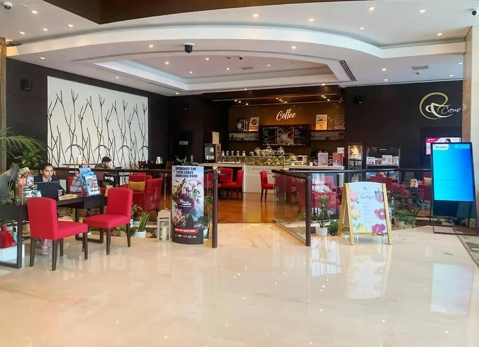 Duplex Suite In 5-Star Movenpick Hotel Dubai Apartment