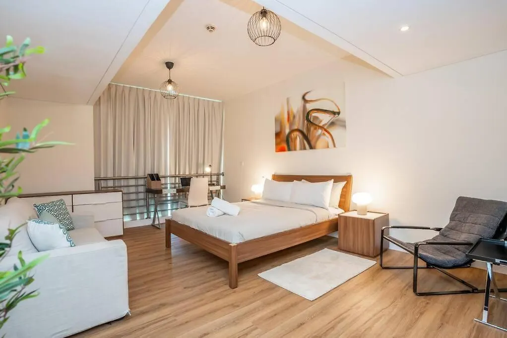 Apartment Duplex Suite In 5-Star Movenpick Hotel Dubai