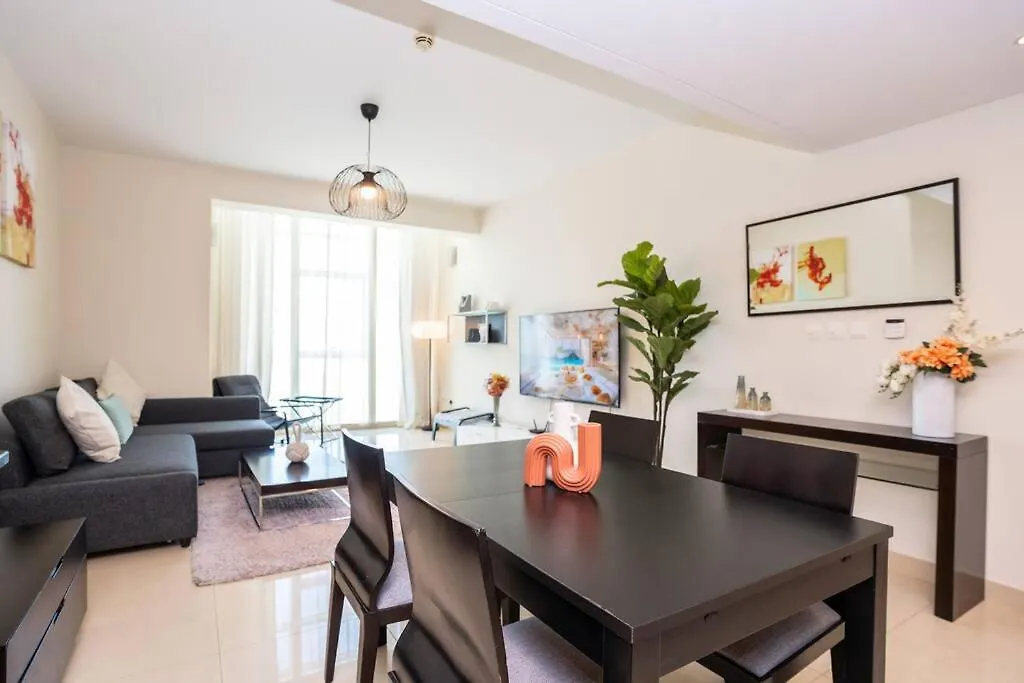 Apartment Duplex Suite In 5-Star Movenpick Hotel Dubai
