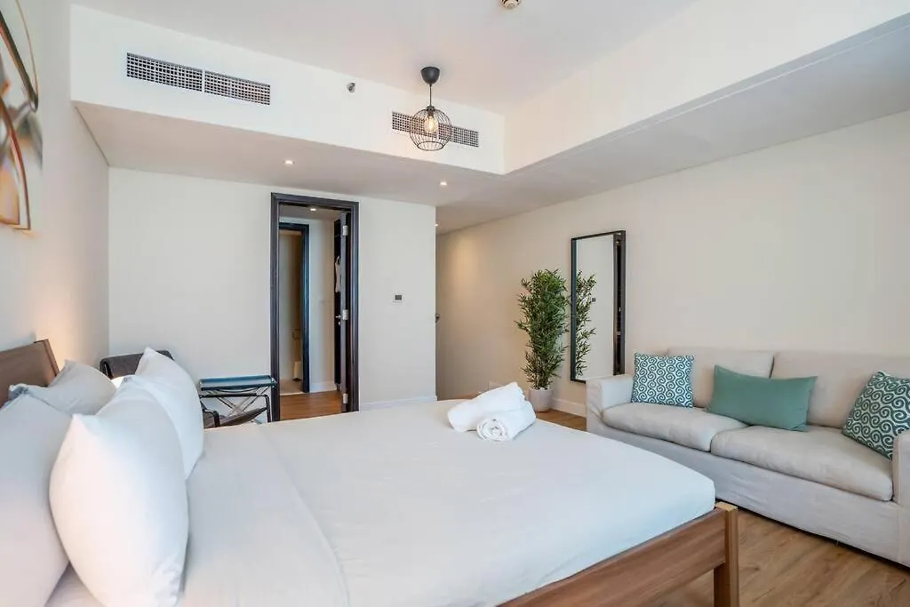 Duplex Suite In 5-Star Movenpick Hotel Dubai Apartment